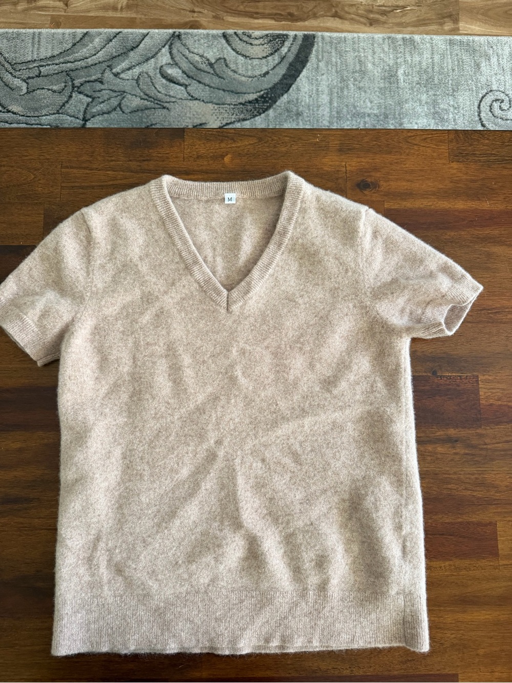 100% Wool V-Neck Knit Short Sleeve Top T-Shirt Beige Taupe Sz M TL00119 Minimal